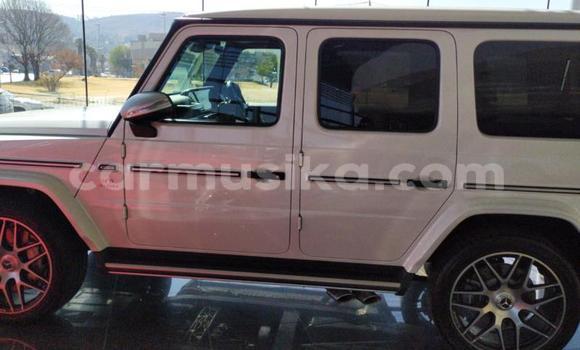 Nunua Ilio tumika Mercedes‒Benz C-klasse Nyeupe Gari ndani ya Beitbridge nchini Matabeleland Kusini