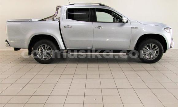 Buy Used Mercedes‒Benz CLA-klasse AMG Silver Car in Beitbridge in Matabeleland South Buy Used Mercedes‒Benz CLA-klasse AMG Silver Car in Beitbridge in Matabeleland South