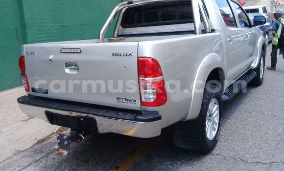 Buy Used Toyota Hilux Silver Car in Beitbridge in Matabeleland South Buy Used Toyota Hilux Silver Car in Beitbridge in Matabeleland South