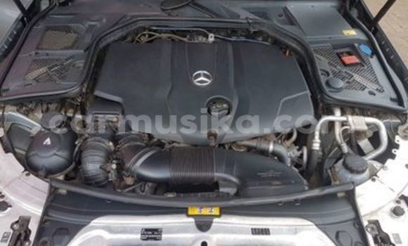 Nunua Ilio tumika Mercedes‒Benz C–Class Fedha Gari ndani ya Beitbridge nchini Matabeleland Kusini Nunua Ilio tumika Mercedes‒Benz C–Class Fedha Gari ndani ya Beitbridge nchini Matabeleland Kusini