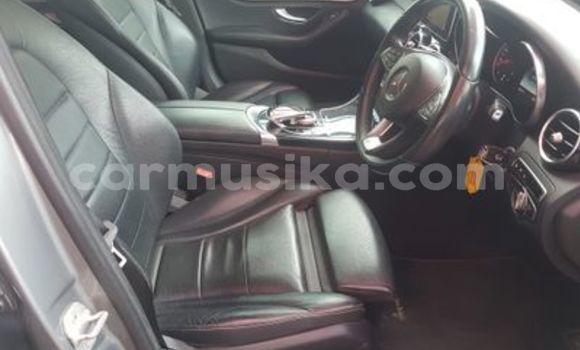 Nunua Ilio tumika Mercedes‒Benz C–Class Fedha Gari ndani ya Beitbridge nchini Matabeleland Kusini Nunua Ilio tumika Mercedes‒Benz C–Class Fedha Gari ndani ya Beitbridge nchini Matabeleland Kusini
