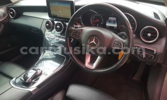 Nunua Ilio tumika Mercedes‒Benz C–Class Fedha Gari ndani ya Beitbridge nchini Matabeleland Kusini Nunua Ilio tumika Mercedes‒Benz C–Class Fedha Gari ndani ya Beitbridge nchini Matabeleland Kusini