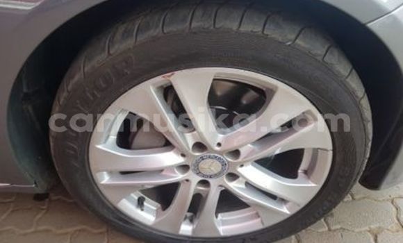 Nunua Ilio tumika Mercedes‒Benz C–Class Fedha Gari ndani ya Beitbridge nchini Matabeleland Kusini Nunua Ilio tumika Mercedes‒Benz C–Class Fedha Gari ndani ya Beitbridge nchini Matabeleland Kusini