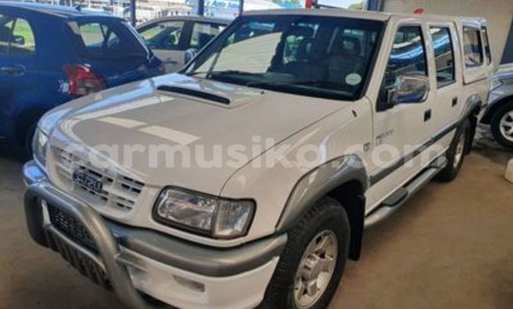 Buy Used Isuzu KB White Car in Beitbridge in Matabeleland South