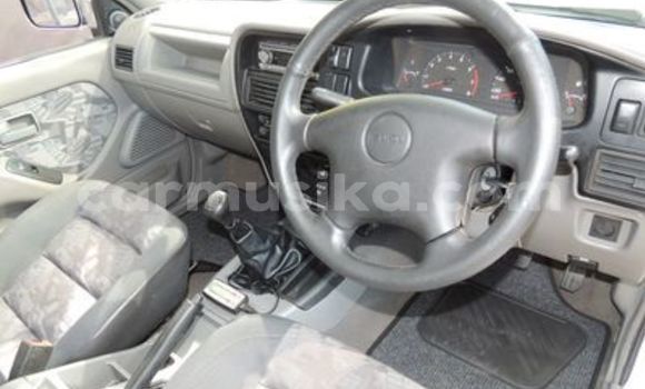 Nunua Ilio tumika Isuzu KB Nyeupe Gari ndani ya Beitbridge nchini Matabeleland Kusini Nunua Ilio tumika Isuzu KB Nyeupe Gari ndani ya Beitbridge nchini Matabeleland Kusini