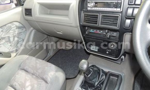 Nunua Ilio tumika Isuzu KB Nyeupe Gari ndani ya Beitbridge nchini Matabeleland Kusini Nunua Ilio tumika Isuzu KB Nyeupe Gari ndani ya Beitbridge nchini Matabeleland Kusini