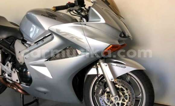 Nunua Ilio tumika Honda VFR Fedha Bike ndani ya Beitbridge nchini Matabeleland Kusini