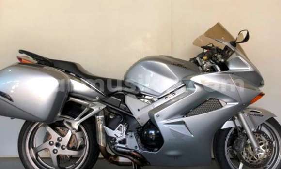 Tenga Tsaru Honda VFR Sirivha Bike in Beitbridge in Matabeleland South Tenga Tsaru Honda VFR Sirivha Bike in Beitbridge in Matabeleland South