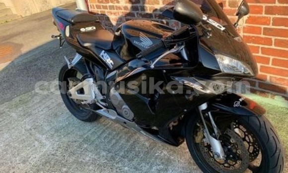 Buy Used Honda Honda CB500X ABS Black Bike in Beitbridge in Matabeleland South Buy Used Honda Honda CB500X ABS Black Bike in Beitbridge in Matabeleland South