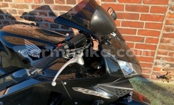 Buy Used Honda Honda CB500X ABS Black Bike in Beitbridge in Matabeleland South Buy Used Honda Honda CB500X ABS Black Bike in Beitbridge in Matabeleland South