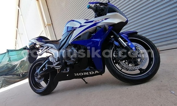 Buy Used Honda CBR 1000 RR Other Bike in Beitbridge in Matabeleland South Buy Used Honda CBR 1000 RR Other Bike in Beitbridge in Matabeleland South