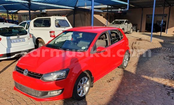 Acheter Occasion Voiture Volkswagen Polo Rouge à Beitbridge, Matabeleland South Acheter Occasion Voiture Volkswagen Polo Rouge à Beitbridge, Matabeleland South