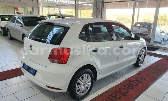 Acheter Occasion Voiture Volkswagen Polo Blanc à Beitbridge, Matabeleland South Acheter Occasion Voiture Volkswagen Polo Blanc à Beitbridge, Matabeleland South