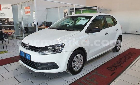 Acheter Occasion Voiture Volkswagen Polo Blanc à Beitbridge, Matabeleland South Acheter Occasion Voiture Volkswagen Polo Blanc à Beitbridge, Matabeleland South