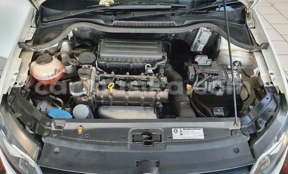 Acheter Occasion Voiture Volkswagen Polo Blanc à Beitbridge, Matabeleland South Acheter Occasion Voiture Volkswagen Polo Blanc à Beitbridge, Matabeleland South