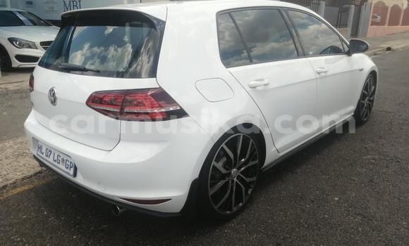 Acheter Occasion Voiture Volkswagen Golf GTI Blanc à Beitbridge, Matabeleland South Acheter Occasion Voiture Volkswagen Golf GTI Blanc à Beitbridge, Matabeleland South