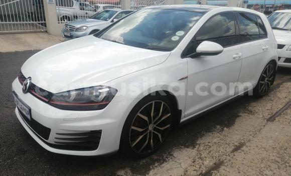 Acheter Occasion Voiture Volkswagen Golf GTI Blanc à Beitbridge, Matabeleland South Acheter Occasion Voiture Volkswagen Golf GTI Blanc à Beitbridge, Matabeleland South