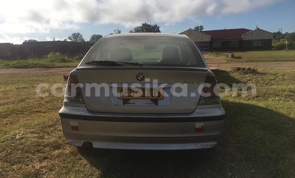 Tenga Tsaru BMW 3–Series Sirivha Mota in Harare in Harare Tenga Tsaru BMW 3–Series Sirivha Mota in Harare in Harare
