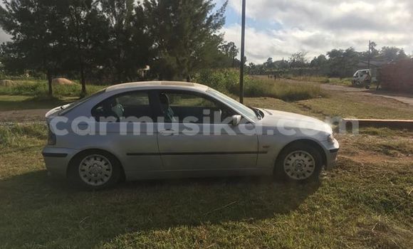 Tenga Tsaru BMW 3–Series Sirivha Mota in Harare in Harare Tenga Tsaru BMW 3–Series Sirivha Mota in Harare in Harare