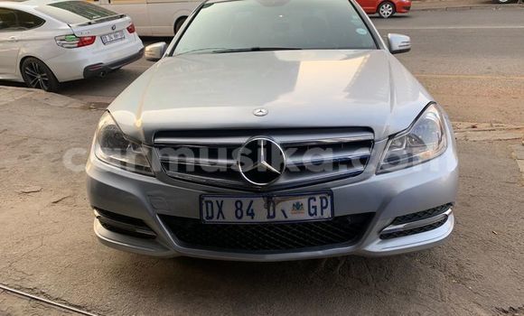 Acheter Occasion Voiture Mercedes‒Benz C–Class Gris à Beitbridge, Matabeleland South Acheter Occasion Voiture Mercedes‒Benz C–Class Gris à Beitbridge, Matabeleland South