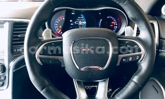 Nunua Ilio tumika Jeep Cherokee Nyekundu Gari ndani ya Beitbridge nchini Matabeleland Kusini Nunua Ilio tumika Jeep Cherokee Nyekundu Gari ndani ya Beitbridge nchini Matabeleland Kusini