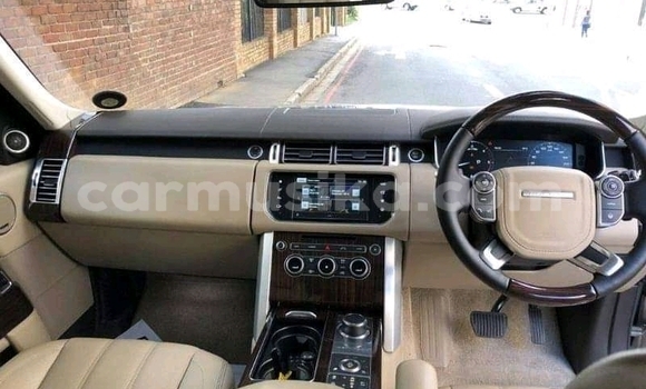 Tenga Tsaru Land Rover Range Rover Evoque Sirivha Mota in Beitbridge in Matabeleland South Tenga Tsaru Land Rover Range Rover Evoque Sirivha Mota in Beitbridge in Matabeleland South