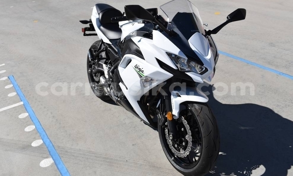 Tenga Tsaru Kawasaki Ninja Chena Bike in Chimanimani in Manicaland Tenga Tsaru Kawasaki Ninja Chena Bike in Chimanimani in Manicaland