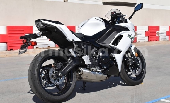 Tenga Tsaru Kawasaki Ninja Chena Bike in Chimanimani in Manicaland Tenga Tsaru Kawasaki Ninja Chena Bike in Chimanimani in Manicaland