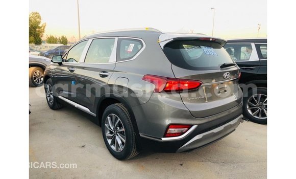 Tenga Imported Hyundai Santa Fe Bhurawuni Mota in Import - Dubai in Harare Tenga Imported Hyundai Santa Fe Bhurawuni Mota in Import - Dubai in Harare