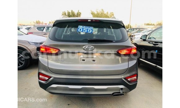 Tenga Imported Hyundai Santa Fe Bhurawuni Mota in Import - Dubai in Harare Tenga Imported Hyundai Santa Fe Bhurawuni Mota in Import - Dubai in Harare