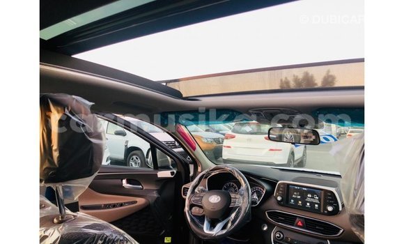 Tenga Imported Hyundai Santa Fe Bhurawuni Mota in Import - Dubai in Harare Tenga Imported Hyundai Santa Fe Bhurawuni Mota in Import - Dubai in Harare