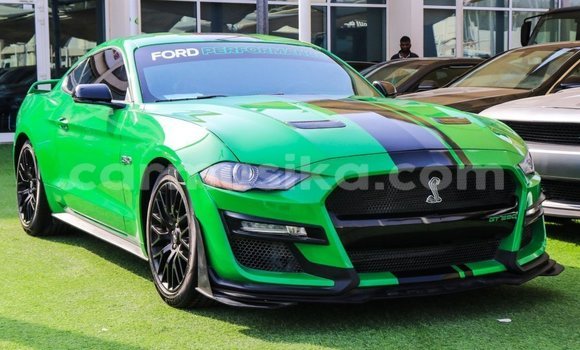 Nunua Imported Ford Mustang Kijani Gari ndani ya Import - Dubai nchini Harare