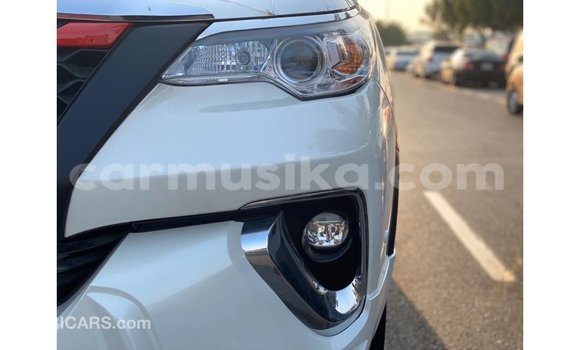 Tenga Imported Toyota Fortuner Chena Mota in Import - Dubai in Harare Tenga Imported Toyota Fortuner Chena Mota in Import - Dubai in Harare