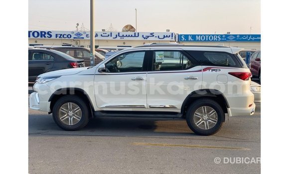Tenga Imported Toyota Fortuner Chena Mota in Import - Dubai in Harare Tenga Imported Toyota Fortuner Chena Mota in Import - Dubai in Harare