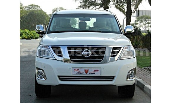 Acheter Import Voiture Nissan Patrol Blanc à Import - Dubai, Harare Acheter Import Voiture Nissan Patrol Blanc à Import - Dubai, Harare