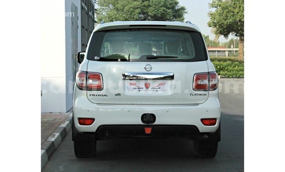 Acheter Import Voiture Nissan Patrol Blanc à Import - Dubai, Harare Acheter Import Voiture Nissan Patrol Blanc à Import - Dubai, Harare