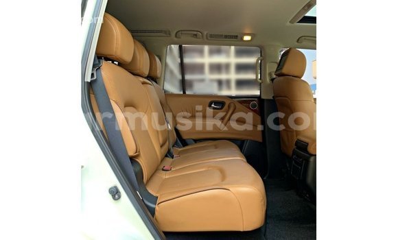 Acheter Import Voiture Nissan Patrol Blanc à Import - Dubai, Harare Acheter Import Voiture Nissan Patrol Blanc à Import - Dubai, Harare