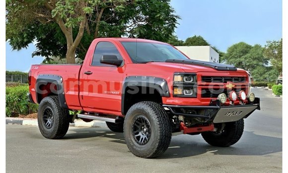 Nunua Imported Chevrolet Silverado Nyekundu Gari ndani ya Import - Dubai nchini Harare