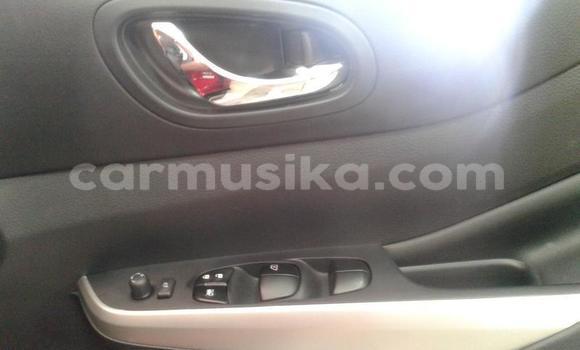 Acheter Occasion Voiture Nissan Navara Rouge à Mutare, Manicaland Acheter Occasion Voiture Nissan Navara Rouge à Mutare, Manicaland