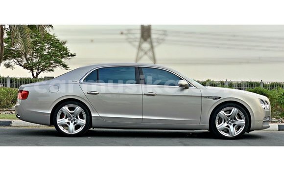 Buy Import Bentley Flying Spur Other Car in Import - Dubai in Harare Buy Import Bentley Flying Spur Other Car in Import - Dubai in Harare