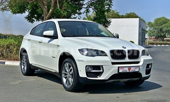 Nunua Imported BMW X6 Nyeupe Gari ndani ya Import - Dubai nchini Harare