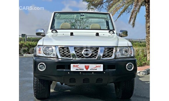 Tenga Imported Nissan Patrol Chena Mota in Import - Dubai in Harare Tenga Imported Nissan Patrol Chena Mota in Import - Dubai in Harare