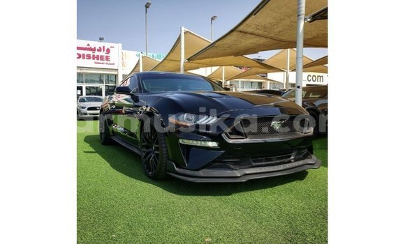 Nunua Imported Ford Mustang Nyeusi Gari ndani ya Import - Dubai nchini Harare