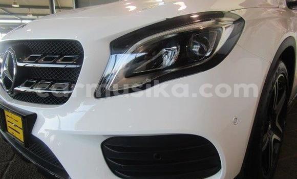 Acheter Occasion Voiture Mercedes‒Benz GLA-klasse Blanc à Mutare, Manicaland Acheter Occasion Voiture Mercedes‒Benz GLA-klasse Blanc à Mutare, Manicaland