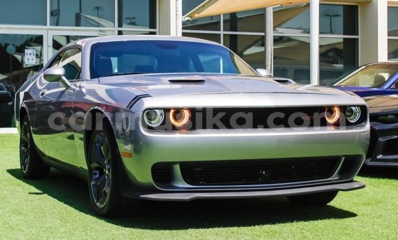 Nunua Imported Dodge Challenger Nyingine Gari ndani ya Import - Dubai nchini Harare