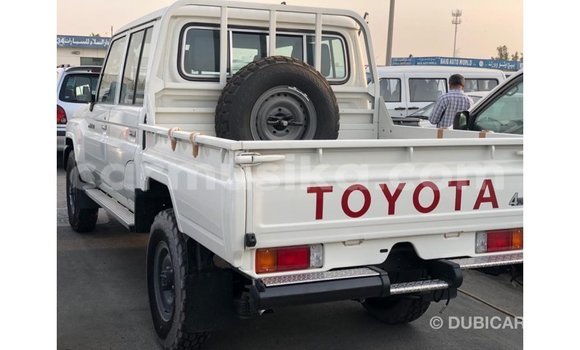 Buy Import Toyota Land Cruiser White Car in Import - Dubai in Harare Buy Import Toyota Land Cruiser White Car in Import - Dubai in Harare