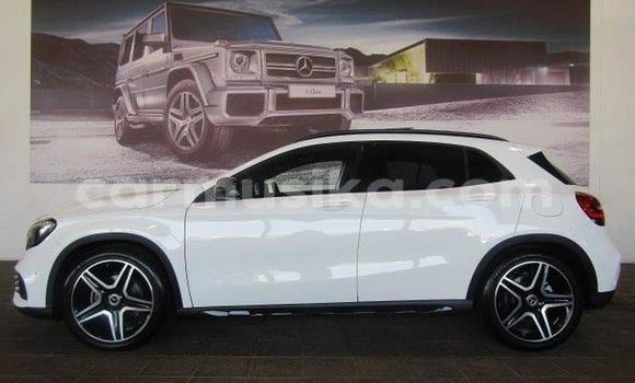 Acheter Occasion Voiture Mercedes‒Benz GLA-klasse Blanc à Mutare, Manicaland Acheter Occasion Voiture Mercedes‒Benz GLA-klasse Blanc à Mutare, Manicaland