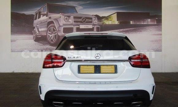 Acheter Occasion Voiture Mercedes‒Benz GLA-klasse Blanc à Mutare, Manicaland Acheter Occasion Voiture Mercedes‒Benz GLA-klasse Blanc à Mutare, Manicaland