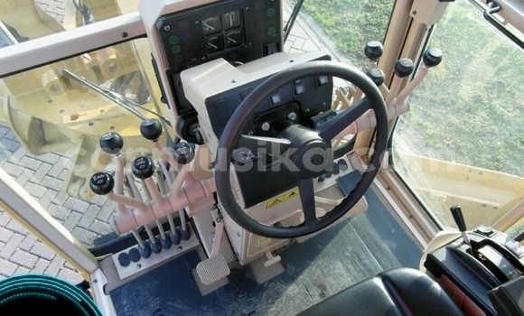 Acheter Occasion Utilitaire Caterpillar 120 Autre à Beitbridge, Matabeleland South Acheter Occasion Utilitaire Caterpillar 120 Autre à Beitbridge, Matabeleland South