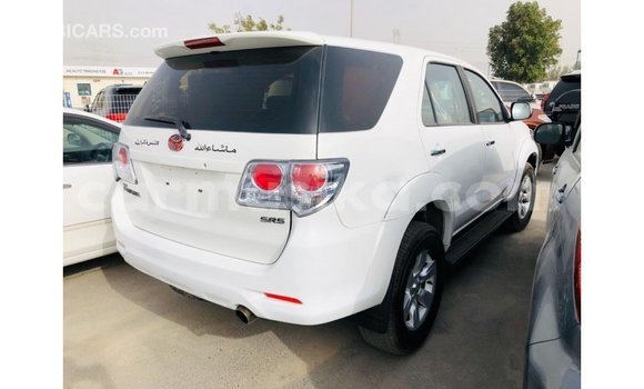 Buy Import Toyota Fortuner White Car in Import - Dubai in Harare Buy Import Toyota Fortuner White Car in Import - Dubai in Harare